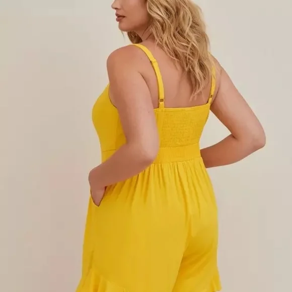 Torrid Yellow Challis Tie-Front Romper- Size 1x - Picture 3 of 11